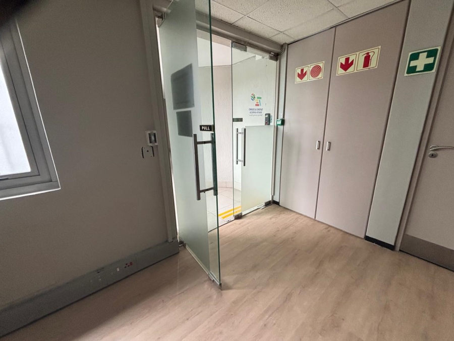 To Let Commercial Property for Rent in Rosendal Western Cape